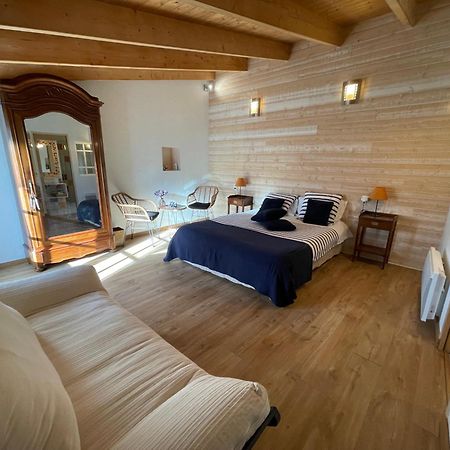 Logis Saint Leonard Bed and Breakfast Dompierre-sur-Mer Exteriör bild