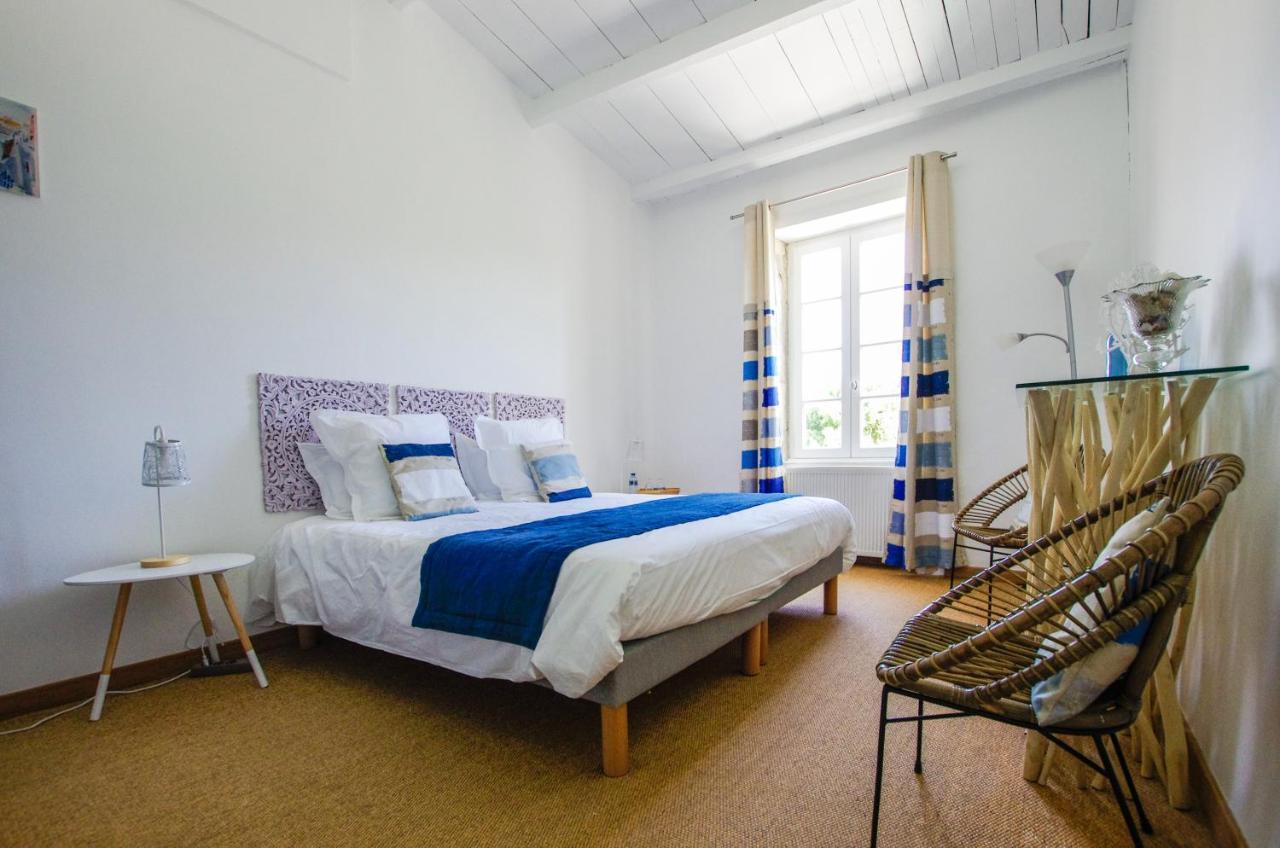 Logis Saint Leonard Bed and Breakfast Dompierre-sur-Mer Exteriör bild