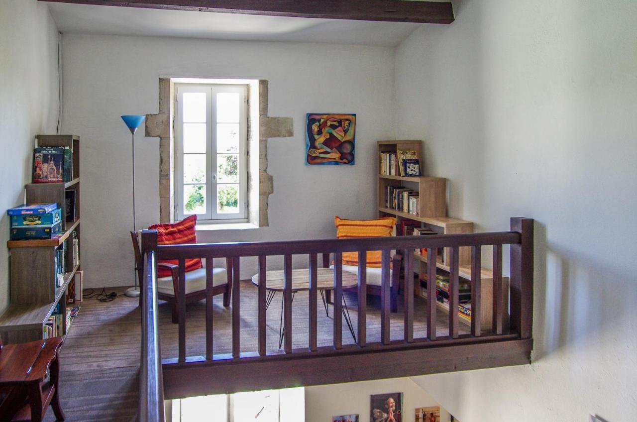 Logis Saint Leonard Bed and Breakfast Dompierre-sur-Mer Exteriör bild