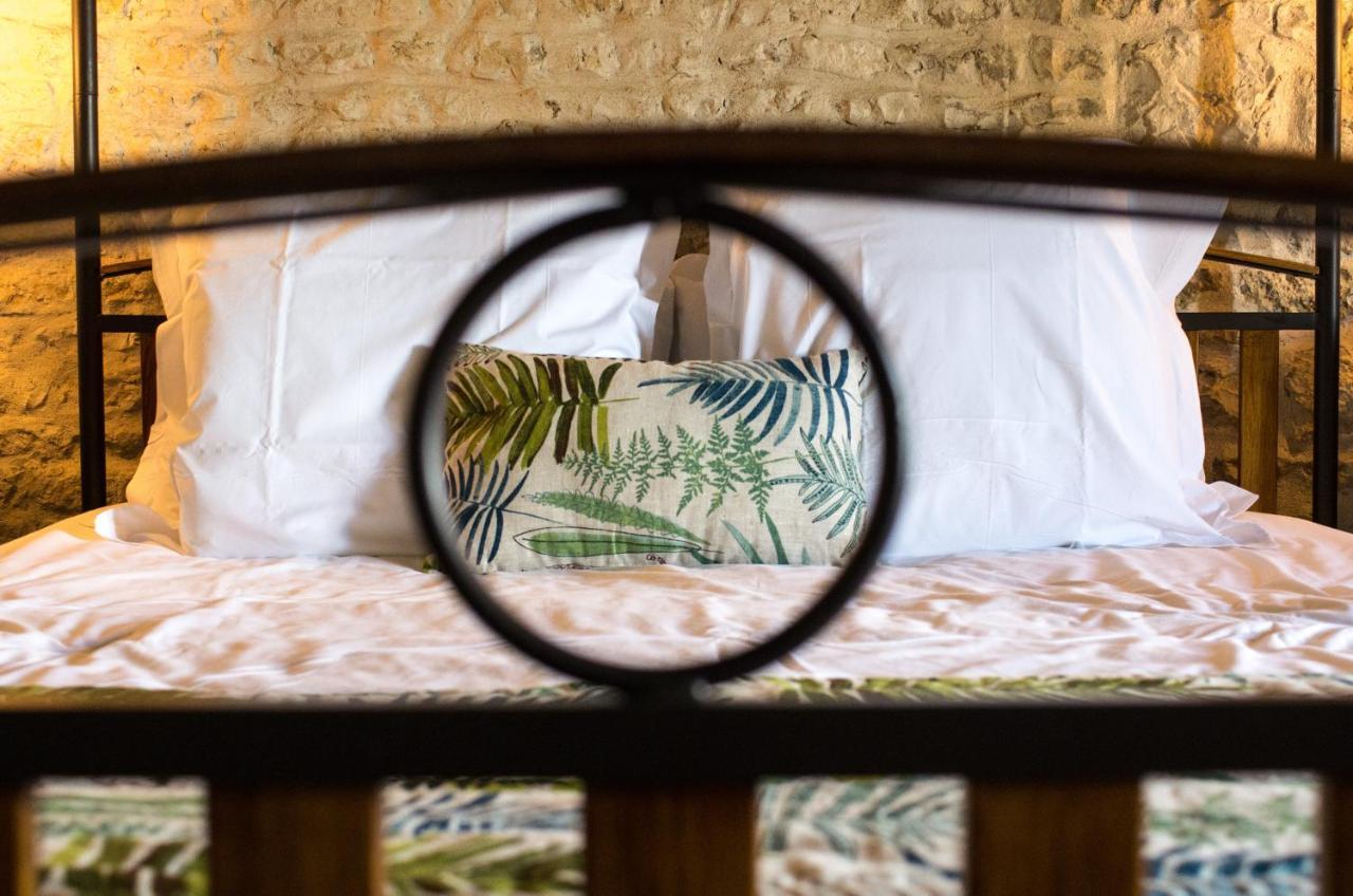 Logis Saint Leonard Bed and Breakfast Dompierre-sur-Mer Exteriör bild