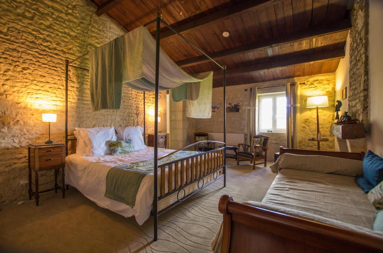 Logis Saint Leonard Bed and Breakfast Dompierre-sur-Mer Exteriör bild