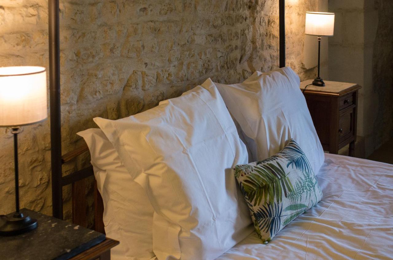 Logis Saint Leonard Bed and Breakfast Dompierre-sur-Mer Exteriör bild