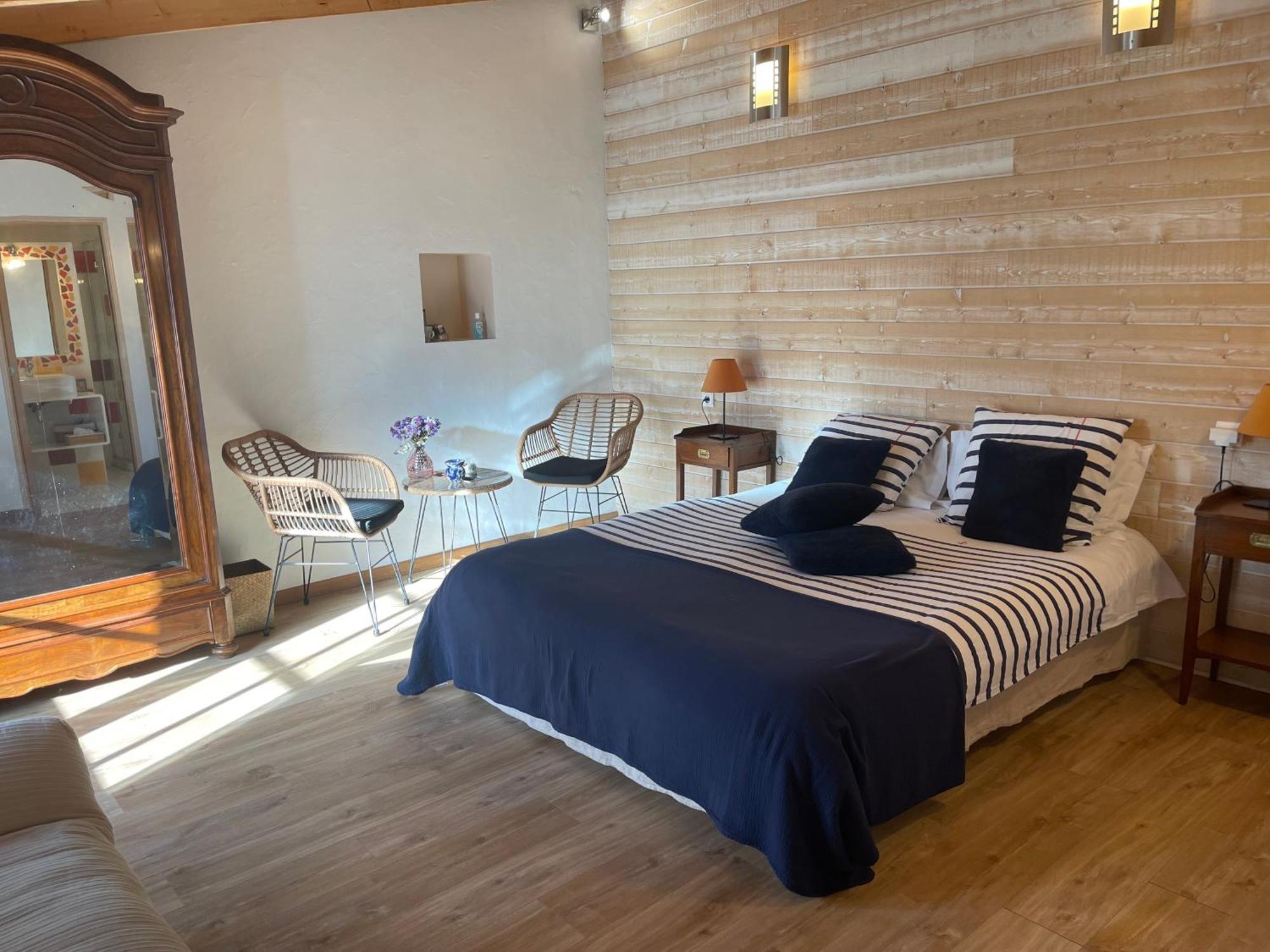Logis Saint Leonard Bed and Breakfast Dompierre-sur-Mer Exteriör bild